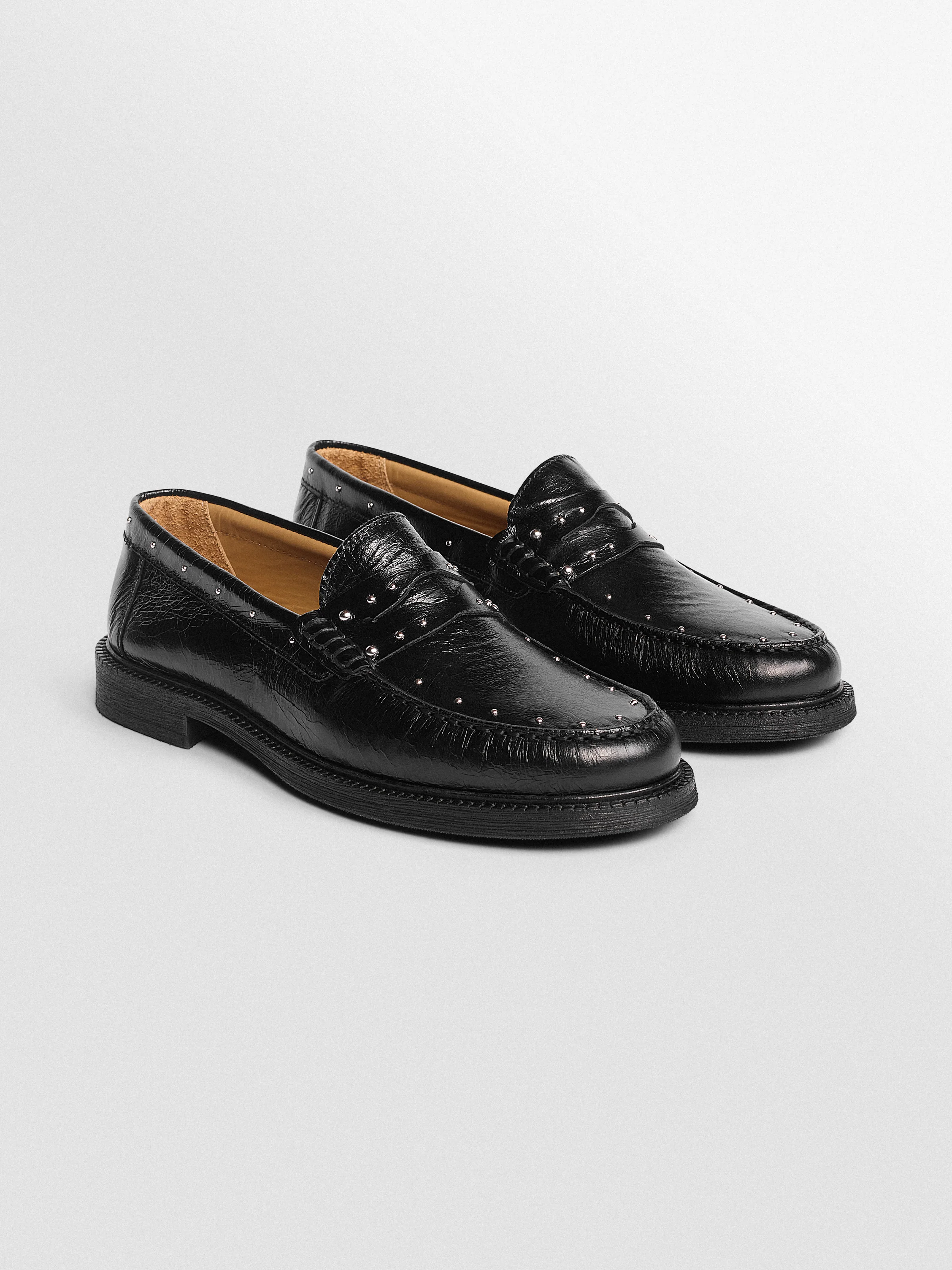 FOOTWEAR